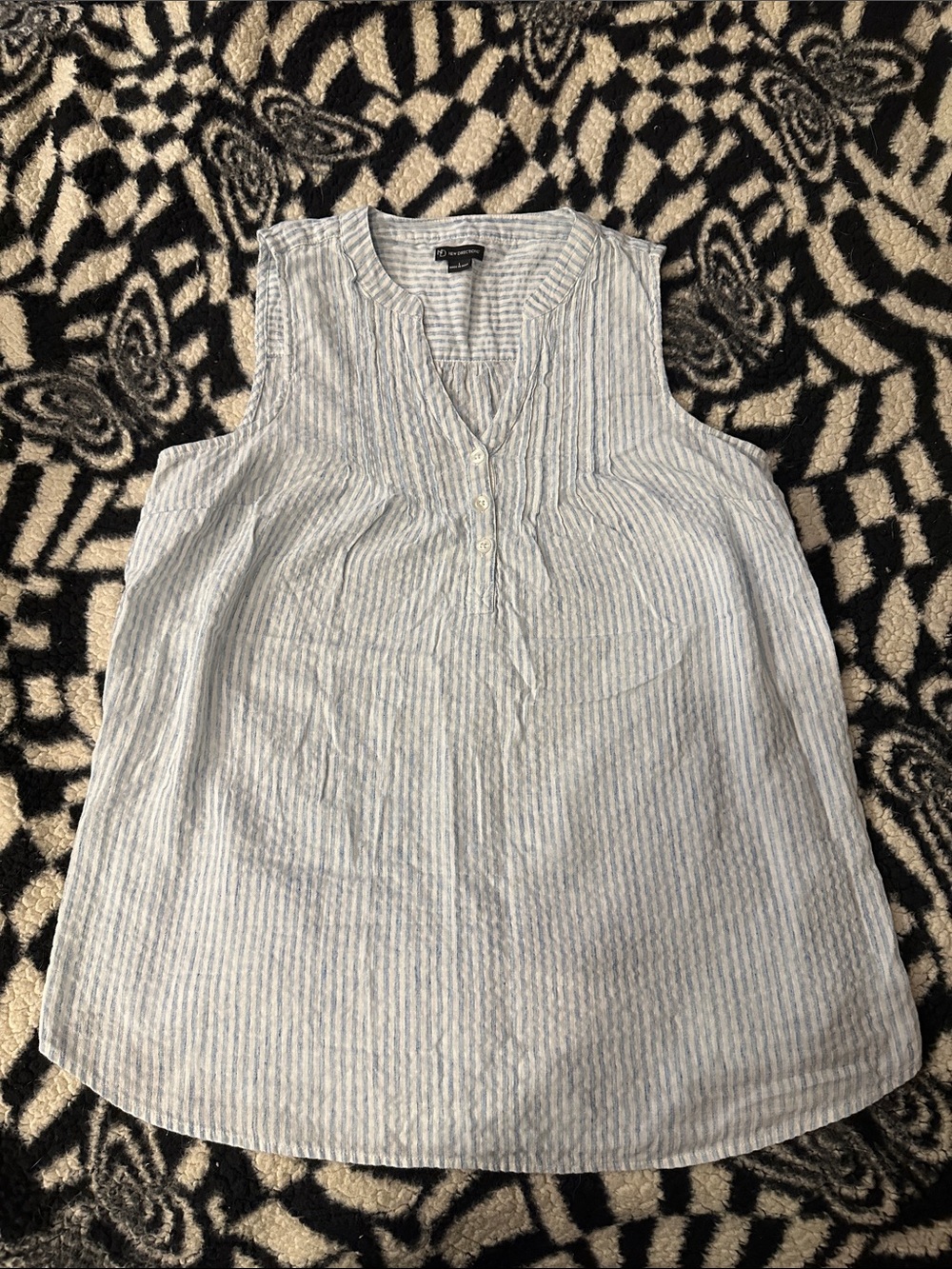 Sleeveless NEW DIRECTIONS Blouse